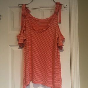 Women’s cold shoulder top